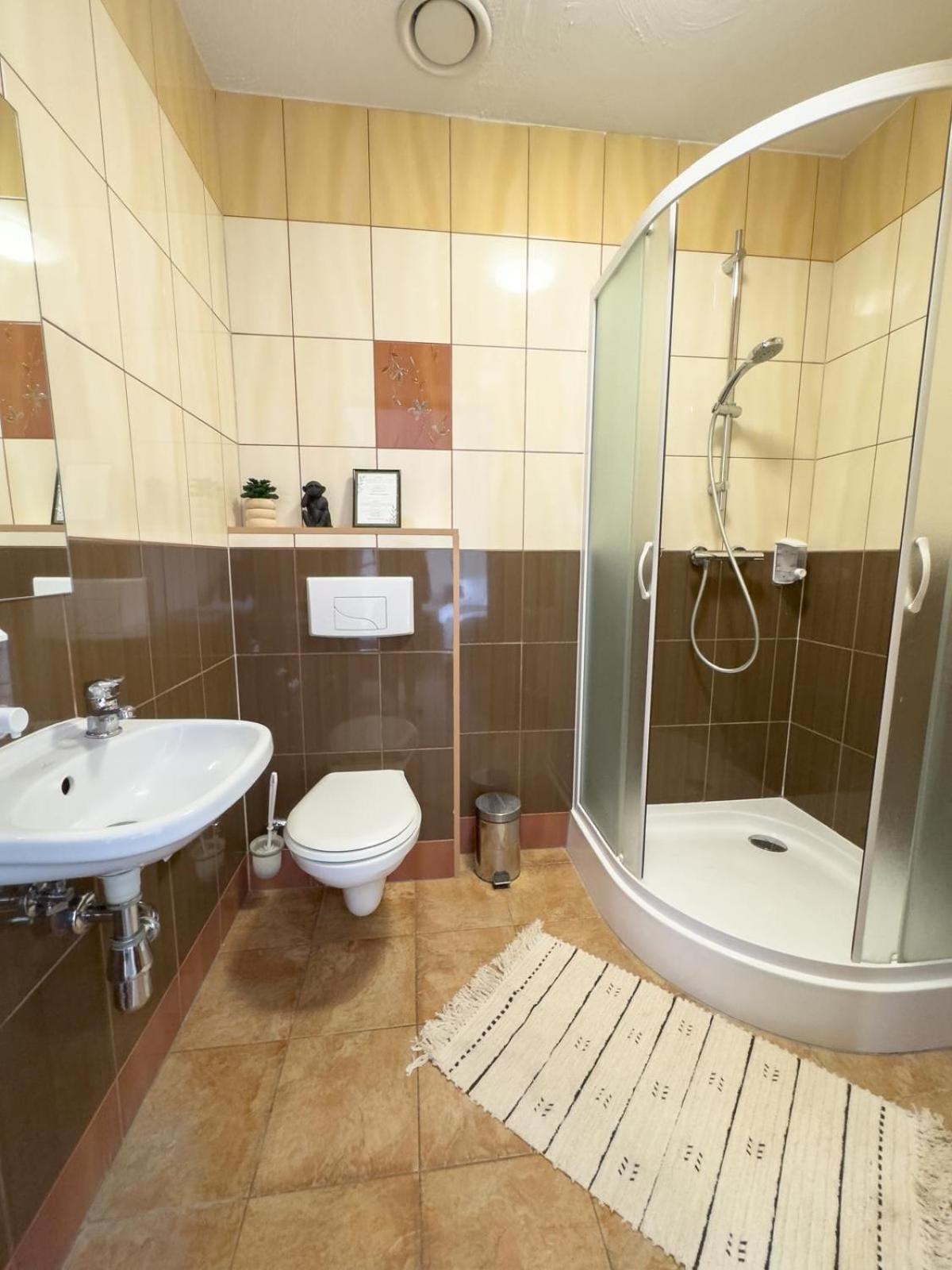 Kamienica Hotel Sulecin Bagian luar foto