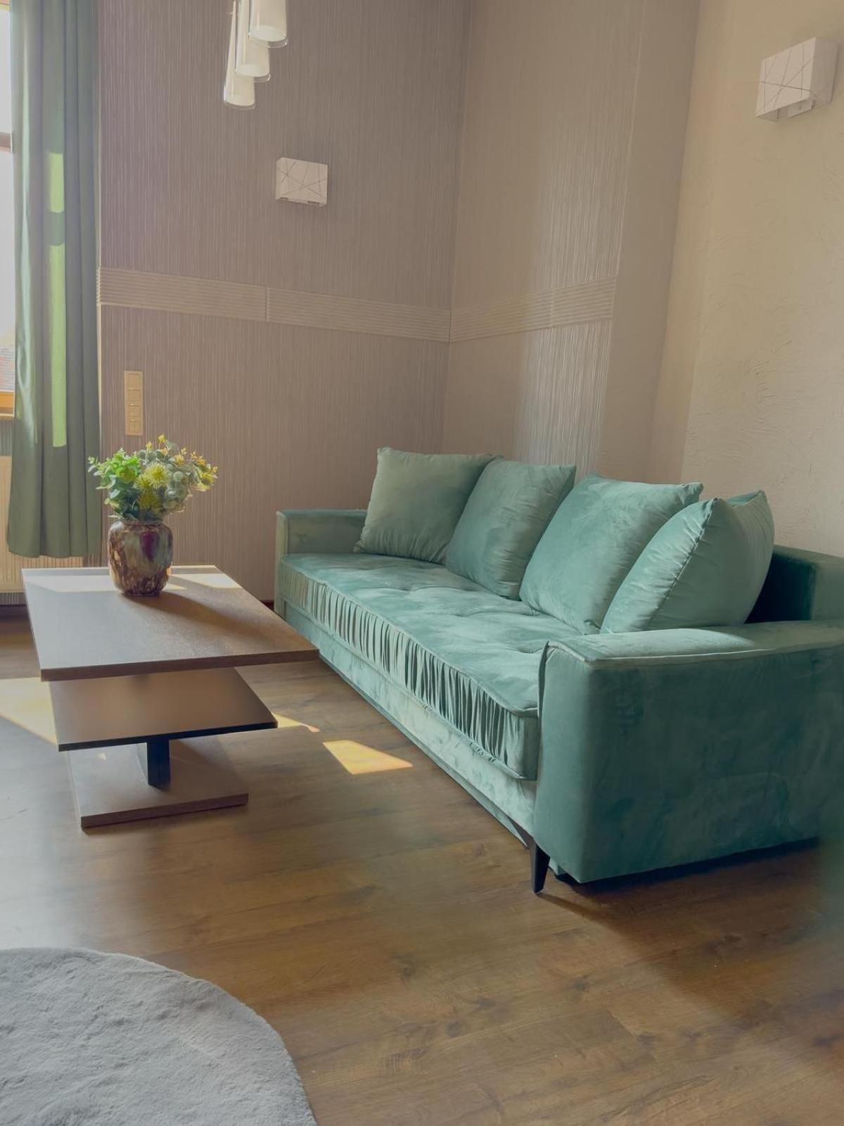 Kamienica Hotel Sulecin Bagian luar foto