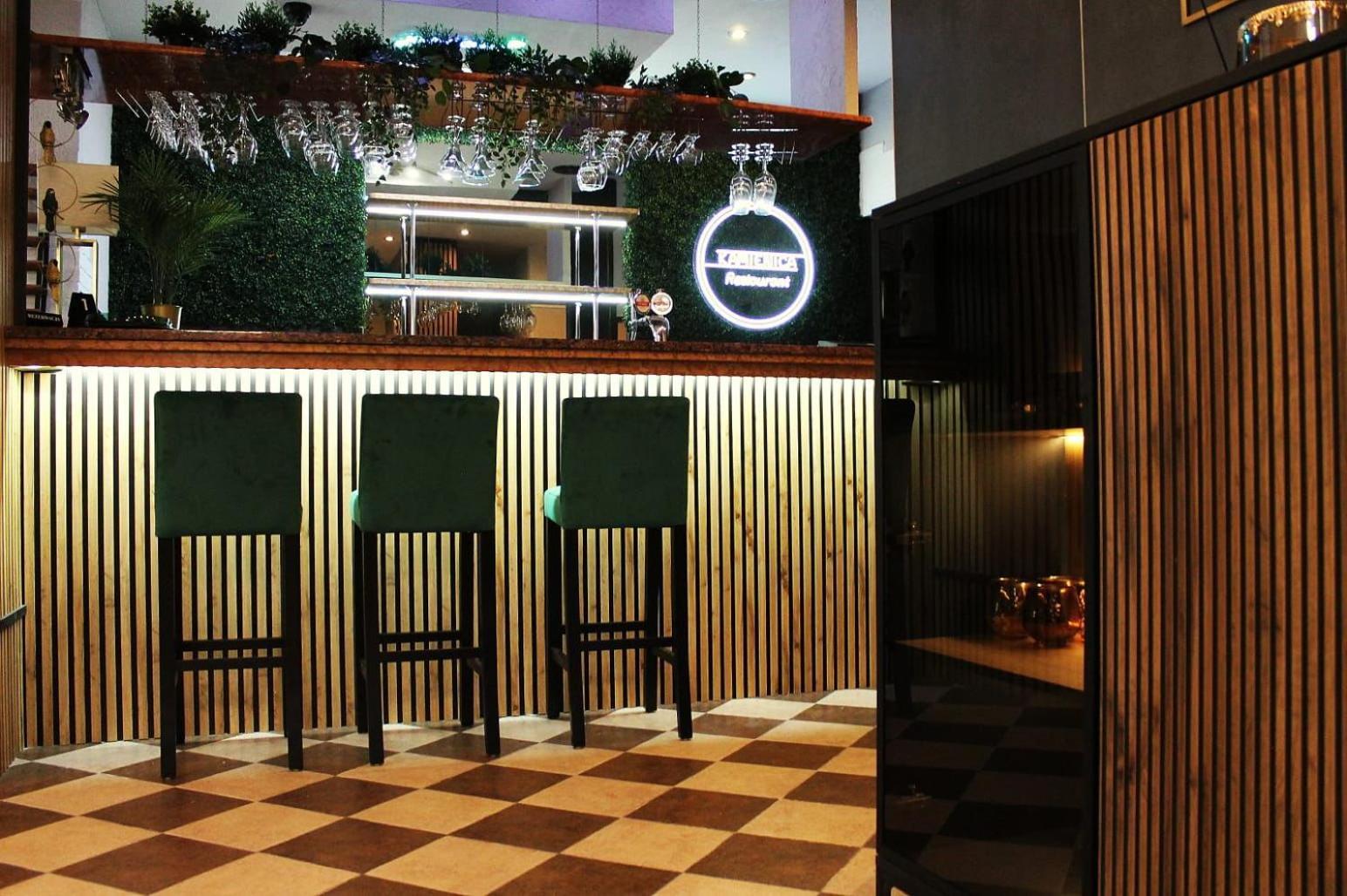 Kamienica Hotel Sulecin Bagian luar foto